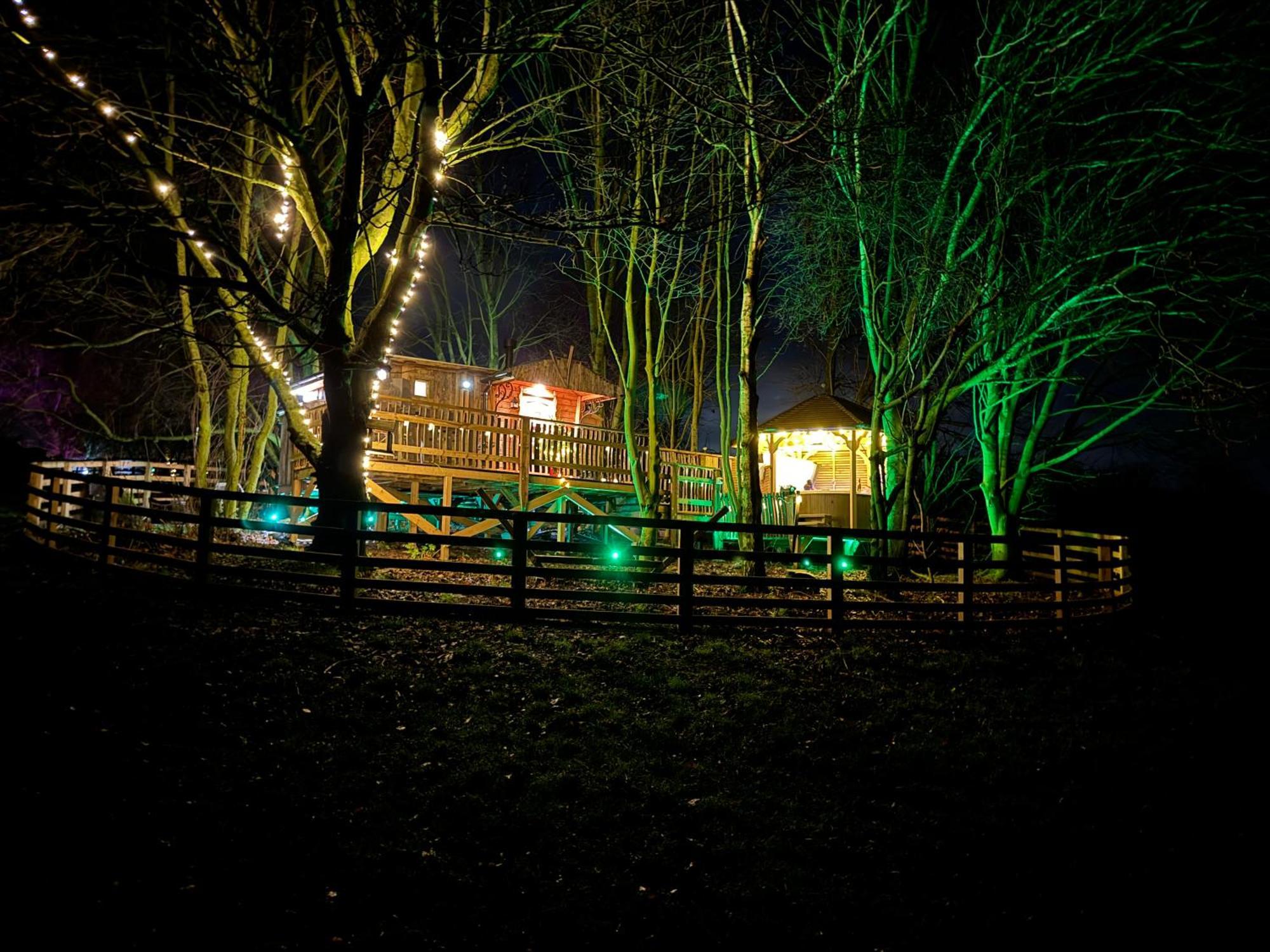 Burtree Country House, Tipi'S, Treehouse & Lodge & House Rooms With Hot Tubs In A Private Garden Thirsk Exteriör bild