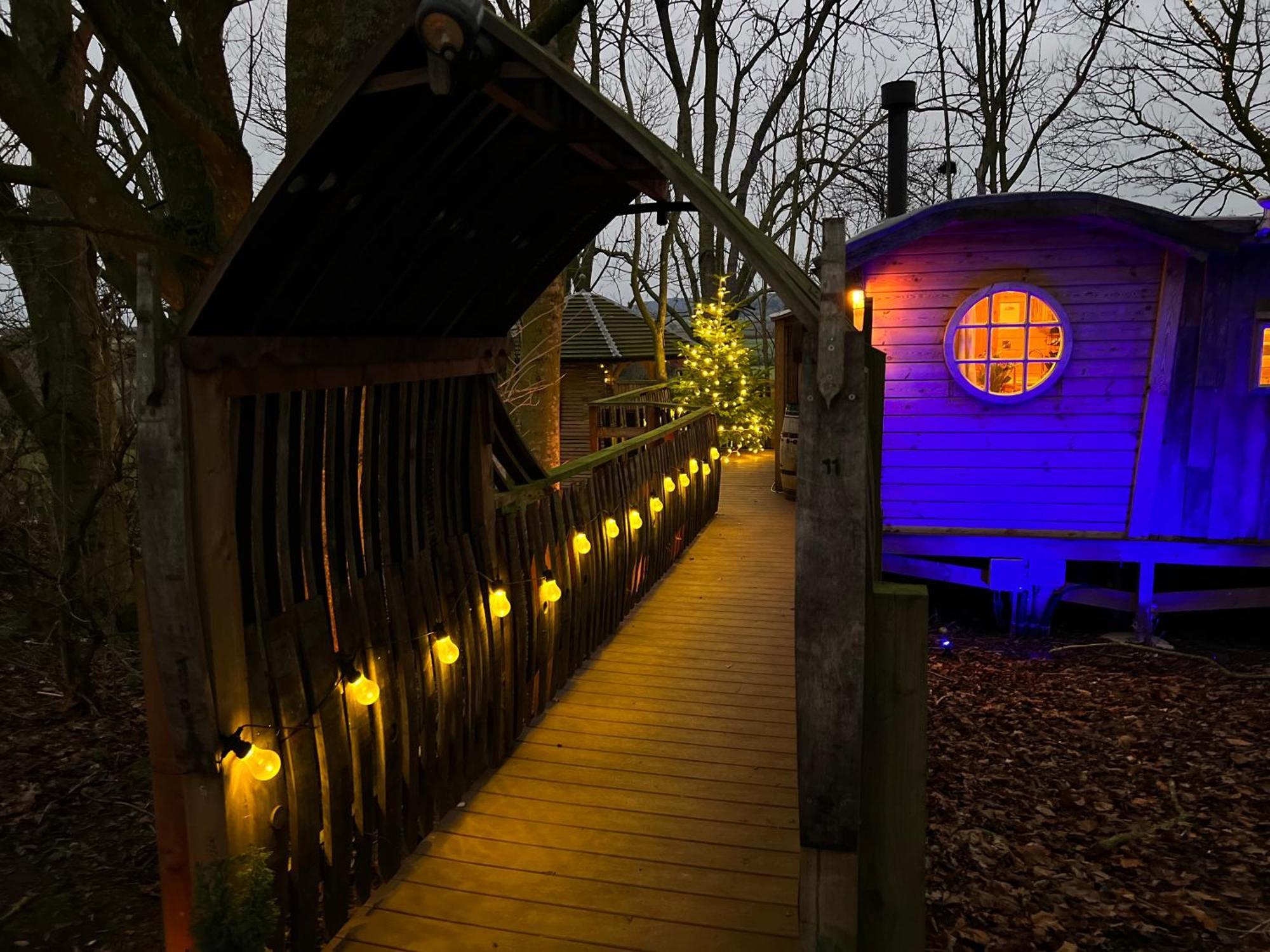 Burtree Country House, Tipi'S, Treehouse & Lodge & House Rooms With Hot Tubs In A Private Garden Thirsk Exteriör bild