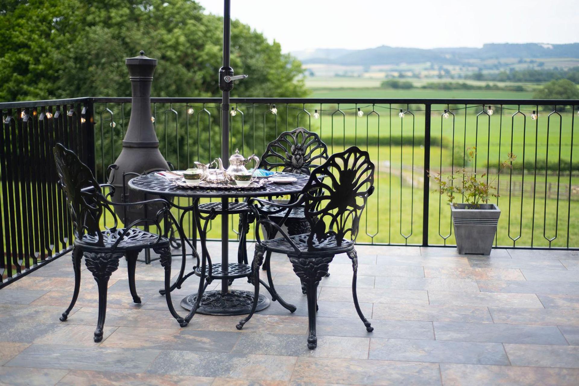 Burtree Country House, Tipi'S, Treehouse & Lodge & House Rooms With Hot Tubs In A Private Garden Thirsk Exteriör bild